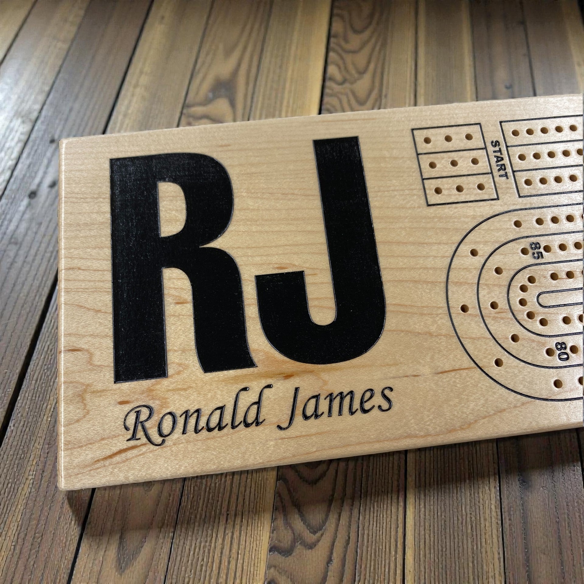 Custom Cribbage Board – Personalized Engraving, Hand-Painted or Natural 🎲✨